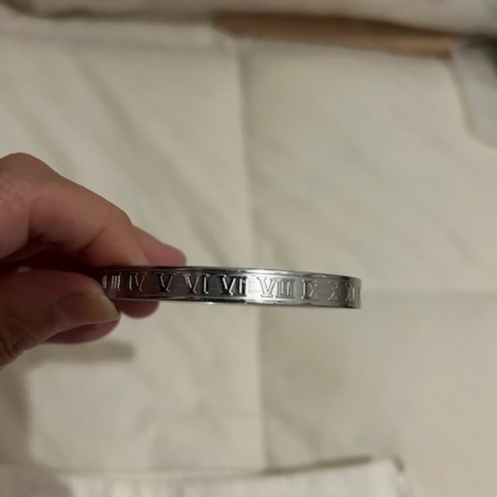Roman Cuff Bracelet – Elegance silver - new
